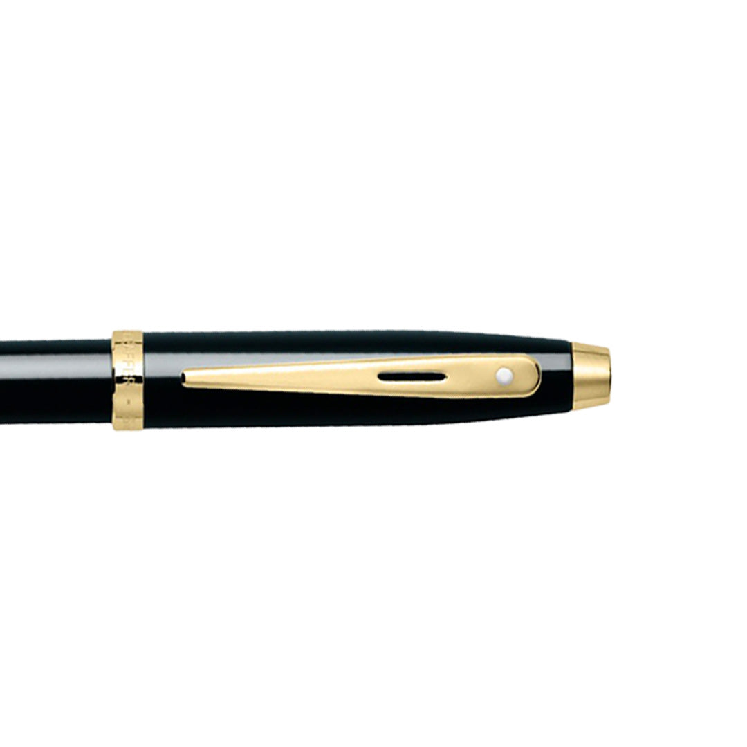 Sheaffer Tintenroller 100 schwarzer Schaft mit goldfarbenen Beschlägen und Griffstück