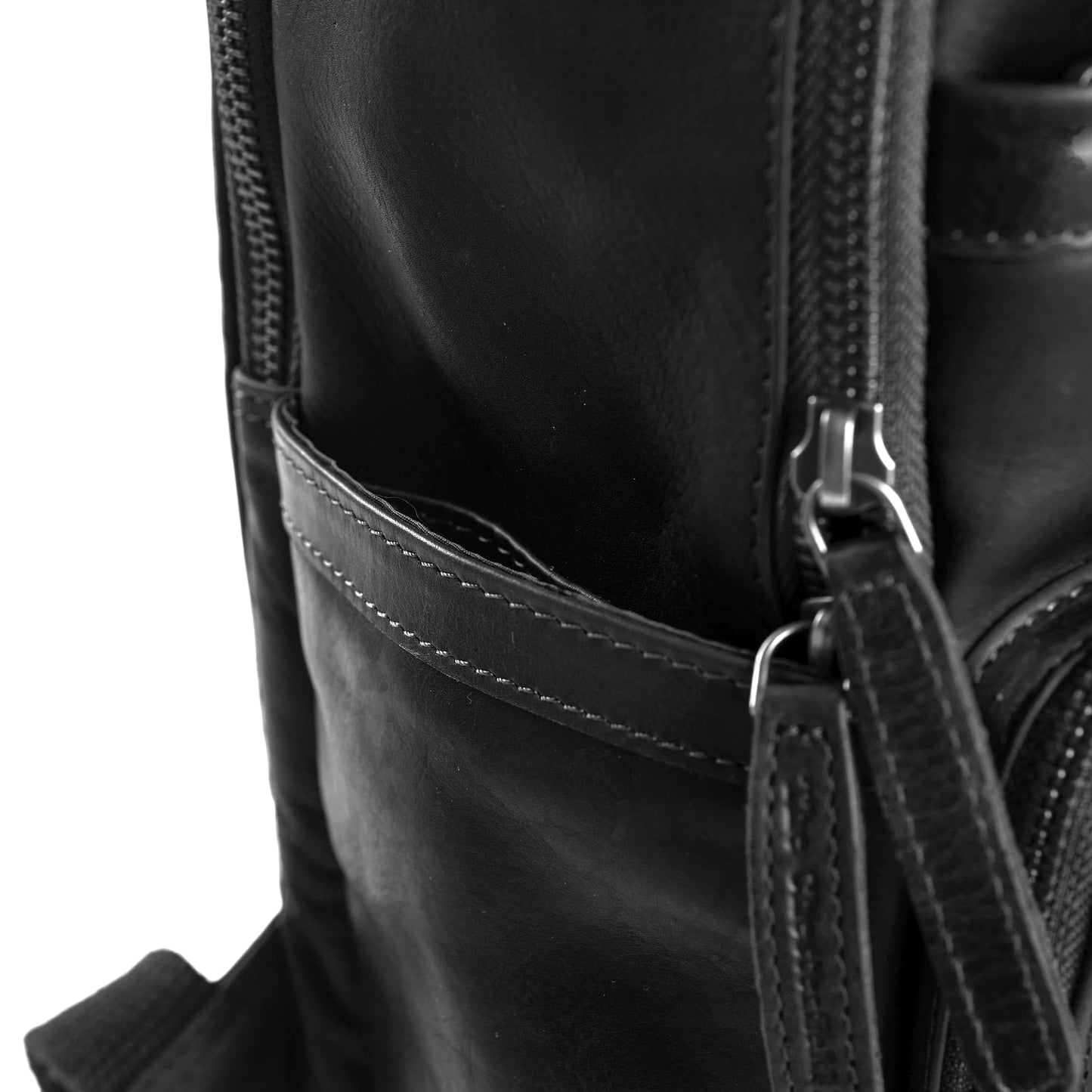 The Chesterfield Brand Rucksack AUSTIN Schwarz | Echtes Leder